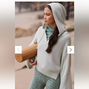 Sweaty Betty • Summer Beach Open Neck Hoodie • Size 6